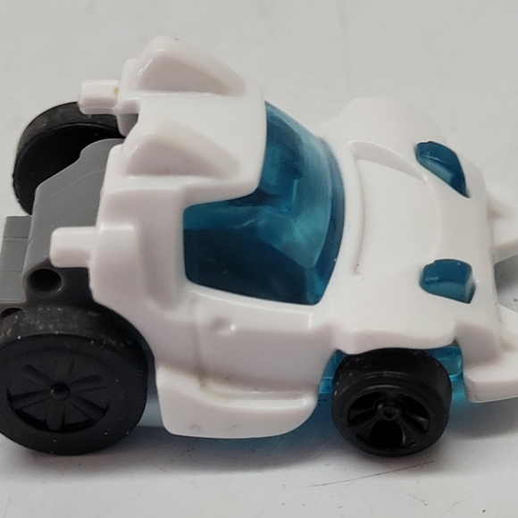 KINDER JOY Surprise Egg Toy SD011- White/ Blue Pull Back Racing Car. Get ready f - Picture 4 of 7